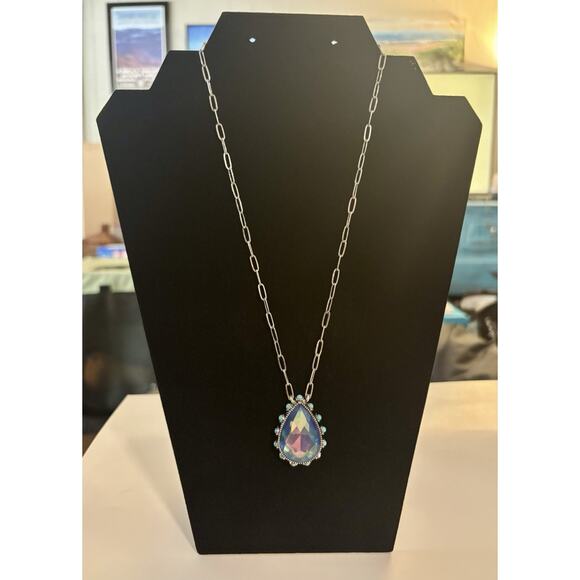 Iridescent Teardrop Crystal Pendant Necklace with Turquoise Beads - Picture 2 of 4